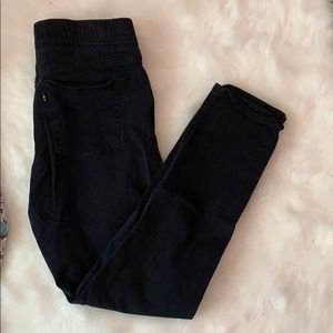 Levi’s black pants